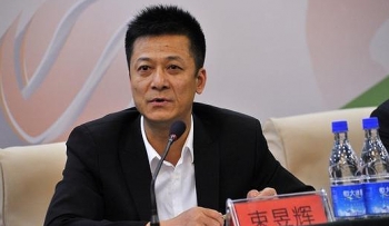 Bắt giữ chủ tịch tập đoàn y tế lớn nhất Trung Quốc vì nghi gây ra cái chết bé gái 4 tuổi