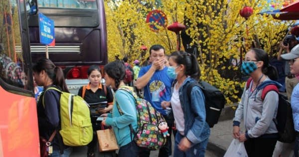 Tặng hơn 3.000 vé xe cho sinh viên khó khăn về quê đón Tết