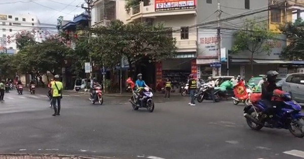 Nam Định: Triệu tập đoàn phượt thủ chặn ngã tư giành đường như... xe ưu tiên