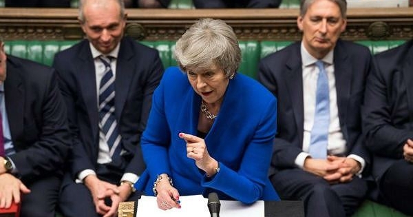 Thoát nguy cơ mất chức, Thủ tướng Anh tìm cách cứu vãn thỏa thuận Brexit