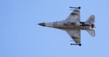 Syria bắn hạ mục tiêu Israel bằng tên lửa phòng không Pantsir và Buk của Nga
