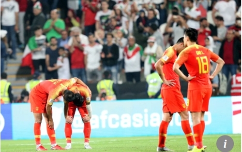 Nhìn sự trỗi dậy của Việt Nam, CĐV Trung Quốc chỉ trích bóng đá nước nhà