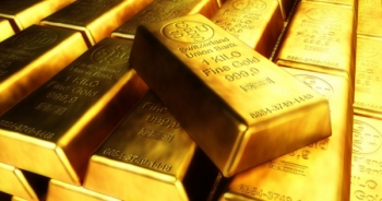 Giá vàng hôm nay 3/1: Nỗi lo kinh tế suy giảm khiến giá vàng treo cao