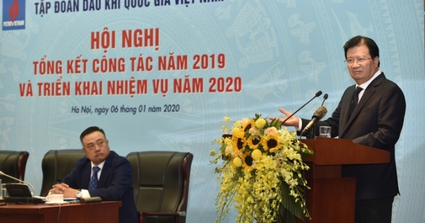 Phó Thủ tướng Trịnh Đình Dũng dự hội nghị triển khai nhiệm vụ của PVN