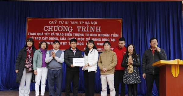 Từ Bi Tâm trao tiền xây Trường Khao Mang tại Yên Bái