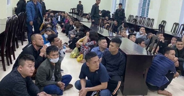 Nghệ An: Khởi tố vụ triệt xóa sới bạc khủng bên bờ sông Lam, bắt 100 đối tượng về quy án