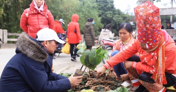 Quảng Ninh: Độc đáo phiên chợ cuối năm nơi miền biên viễn Bình Liêu