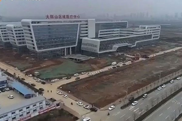 Bệnh viện đối phó dịch Corona hoàn thiện trong 48 giờ ở Trung Quốc mở cửa