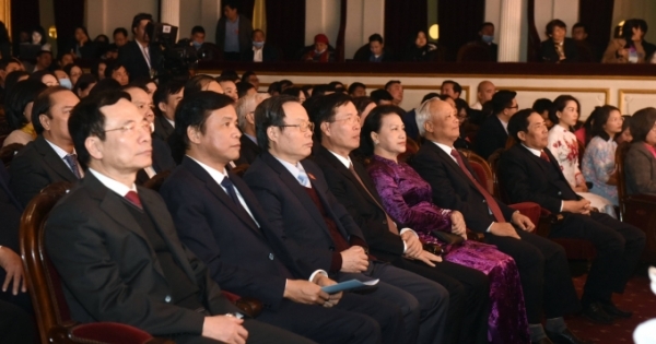 Chủ tịch Quốc hội Nguyễn Thị Kim Ngân dự Lễ tổng kết và trao giải Báo chí 75 năm Quốc hội Việt Nam