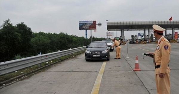 Tổng kiểm tra nồng độ cồn, tốc độ trên cao tốc Đà Nẵng – Quảng Ngãi