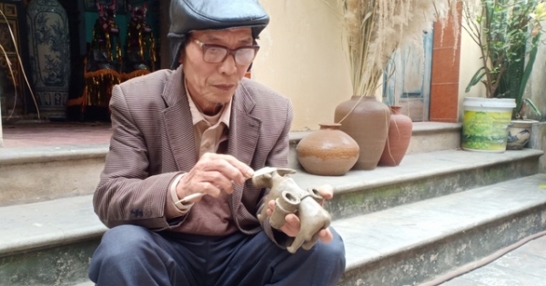 Về Bắc Ninh xem thợ nghề "thổi hồn" vào những chú trâu đất sét