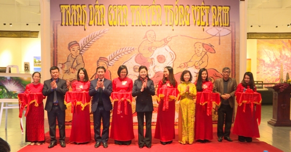 Hải Phòng trưng bày gần 60 tác phẩm tranh dân gian truyền thống Việt Nam