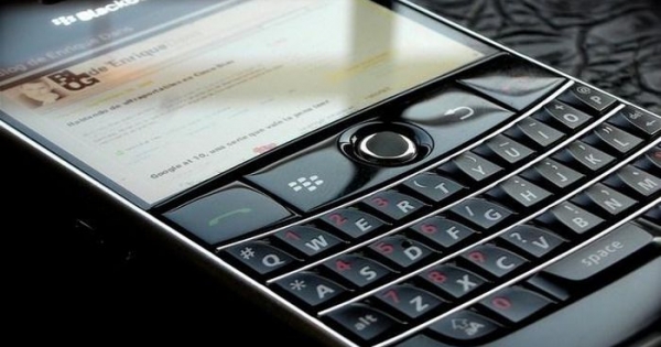 Từ ngày 4/1, điện thoại BlackBerry cũ trở thành 