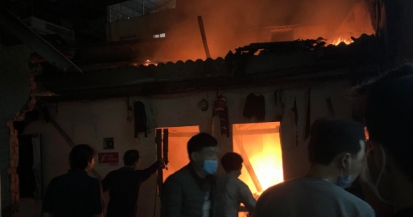 Nổ bình gas trong căn nhà trọ ở Hà Nội khiến 3 người tử vong