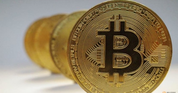 Bitcoin lao dốc về ngưỡng 42.000 USD, thấp nhất một tháng