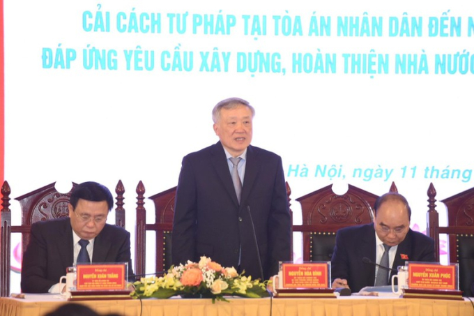 Chánh án TANDTC Nguyễn Hòa Bình phát biểu tại Hội thảo.