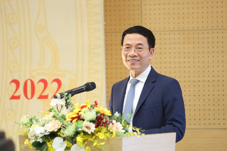 Bộ trưởng Nguyễn Mạnh Hùng phát biểu chỉ đạo tại Hội nghị Tổng kết Khối Viễn thông (Ảnh: Mic.gov.vn).