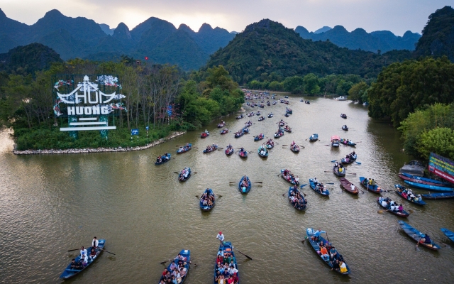 Hà Nội: Dừng tổ chức lễ hội chùa Hương năm 2022