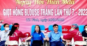 Gần 1.500 nhân viên y tế Nghệ An tham gia hiến máu