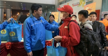 Nghệ An: Chuyến bay 0 đồng đưa 230 công nhân về quê ăn tết