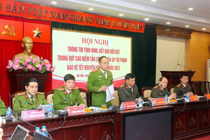 Thiếu tướng Nguyễn Thanh Tùng phát biểu tại hội nghị