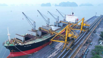 Quảng Ninh: Rót hơn 41 nghìn tấn than trong ngày đầu xuân năm mới