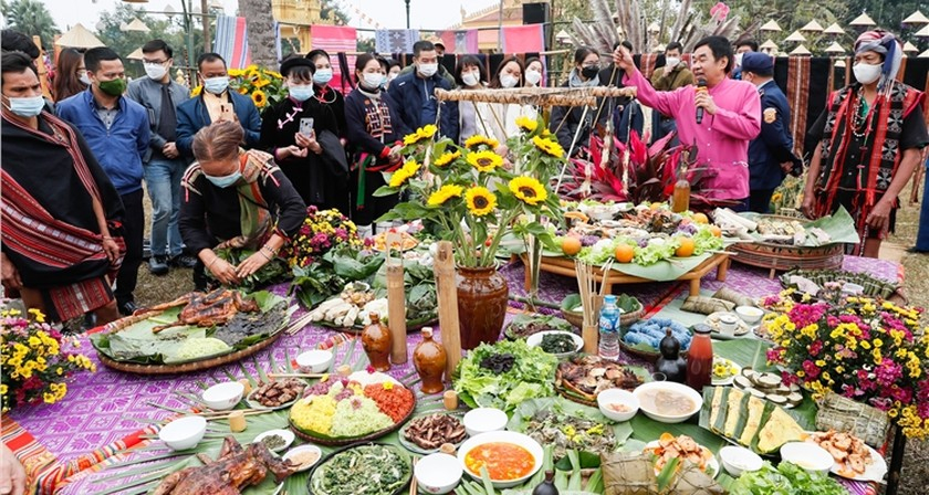 Không gian văn hóa ẩm thực của đồng bào dân tộc tại Làng Văn hóa - Du lịch các dân tộc Việt Nam.