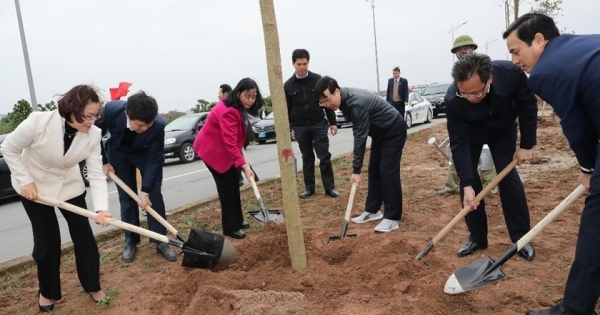 Thường trực Ban Bí thư Võ Văn Thưởng phát động Tết trồng cây tại tỉnh Hưng Yên