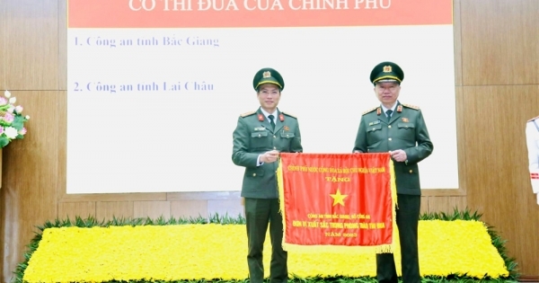 Chính phủ tặng cờ thi đua “Vì an ninh Tổ quốc” cho Công an tỉnh Bắc Giang