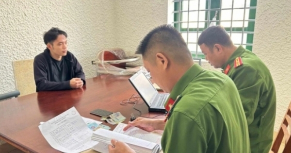 Đắk Lắk: Bắt đối tượng cho học sinh vay tiền với lãi suất 547%/năm
