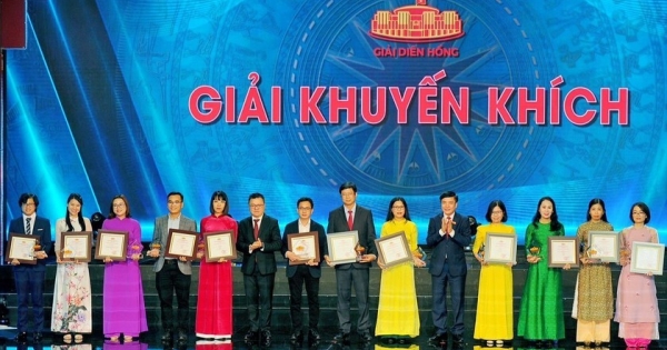 Báo Pháp luật Việt Nam giành giải Báo chí Diên Hồng lần thứ 2