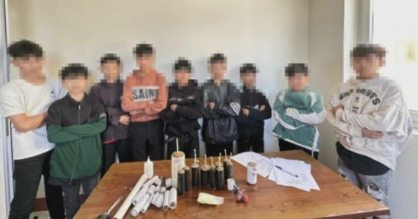 Ngăn chặn 9 học sinh mua hóa chất về chế tạo pháo nổ để bán trong dịp Tết