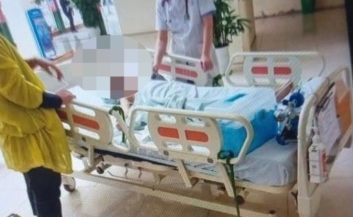 Hai học sinh co giật, hôn mê nguy kịch sau khi ăn bim bim ở Thanh Hoá