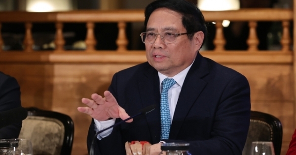 Thủ tướng: Lập tổ tư vấn quốc tế xây dựng trung tâm tài chính tại Việt Nam