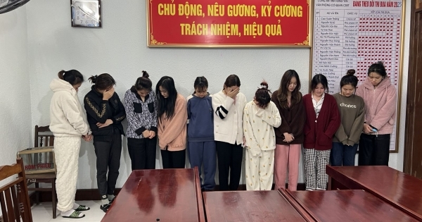 Hưng Yên: Phát hiện 12 đối tượng đang “bay lắc” tại quán Karaoke