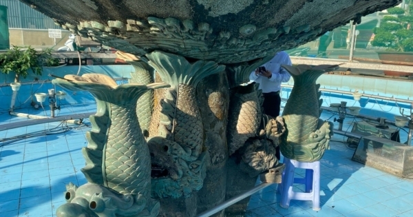 Phục chế 3 tượng cá hoá long tại Di tích Quảng trường Sông Phố