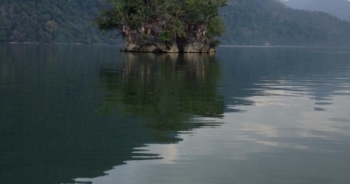 Hồ Ba Bể: Vẻ đẹp hoang sơ của "nàng tiên" không tỉnh giấc!
