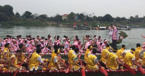 Tưng bừng lễ Hội đua thuyền truyền thống đầu năm trên sông Lô