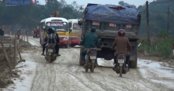 Hà Tĩnh: Người dân Sơn Hàm khốn khổ vì đường bị dừng thi công