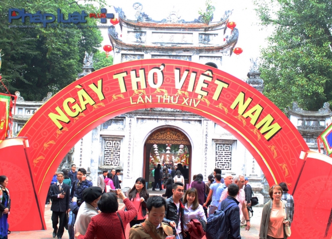 Ng&agrave;y Thơ Việt Nam sẽ dần được Quốc tế ho&aacute;. (Ảnh: Đức Bi&ecirc;n)