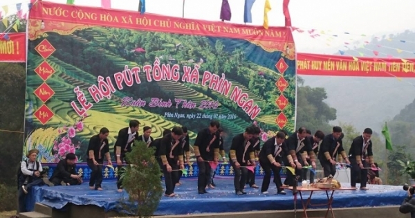 Lào Cai: Độc đáo Lễ hội Pút Tồng của người Dao ở Bát Xát