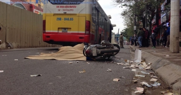 Hà Nội: Xe buýt gây tai nạn, một người tử vong tại chỗ