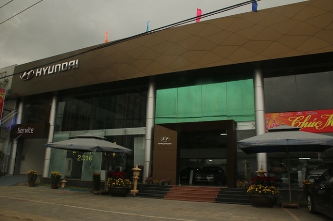 Showroom Hyundai Cẩm Lệ, một trong hai địa điểm m&agrave; Huy g&acirc;y &aacute;n.