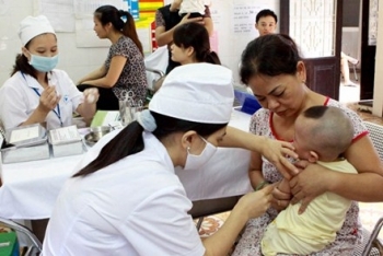 Một trẻ tử vong sau khi tiêm vắc xin Quinvaxem tại Quảng Ninh