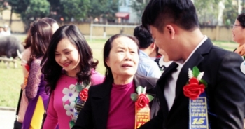 Cựu học sinh THPT Lê Lợi (Thọ Xuân, Thanh Hoá) tri ân nhà trường sau 15 năm ngày ra trường