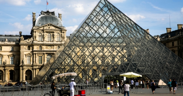 Đến với Bảo tàng nghệ thuật Louvre của Pari - Thủ đô nước Pháp