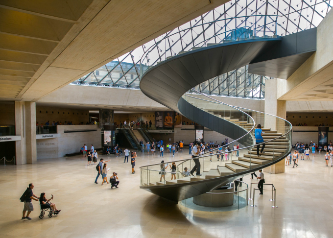 Đến với Bảo t&agrave;ng nghệ thuật Louvre của Pari - Thủ đ&ocirc; nước Ph&aacute;p