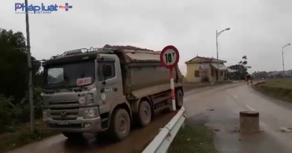 Hà Nội: Xe quá tải trọng đường, tung hoành tại địa bàn huyện Quốc Oai