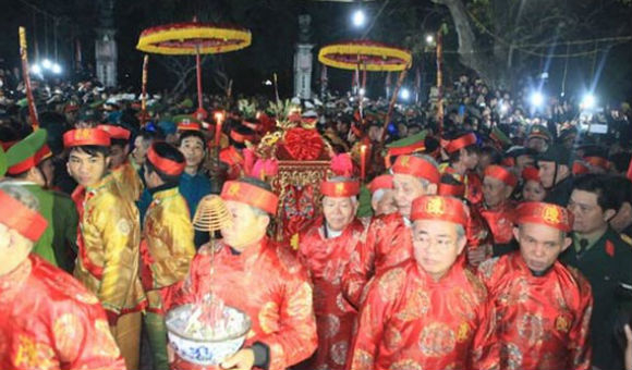 Lễ hội khai ấn Đền Trần 2015 phục dựng đầy đủ nghi lễ truyền thống. (Ảnh: Internet).