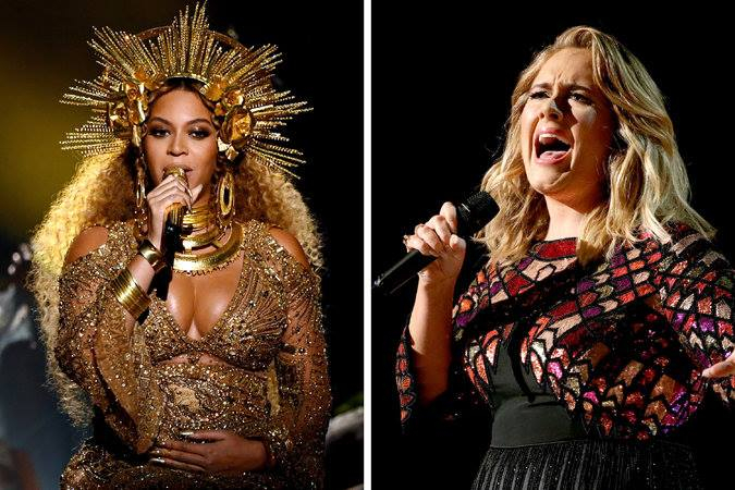 Beyonc&eacute; v&agrave; Adele biểu diễn tại lễ trao giải Grammy. (Ảnh: Reuters)